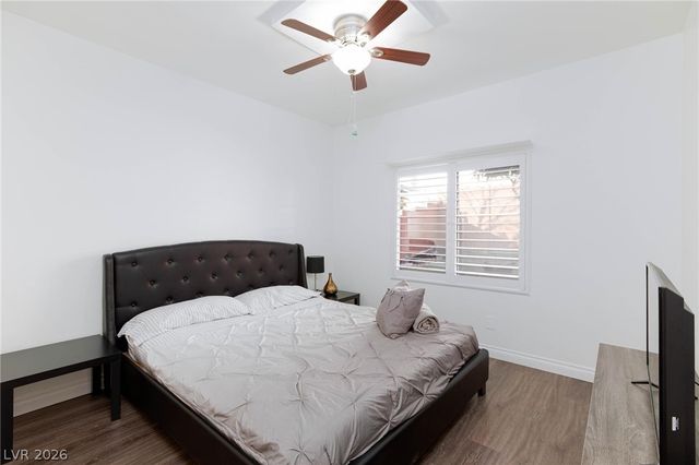 9896 Masked Duck Avenue, Las Vegas, NV 89117