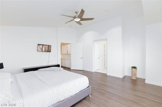 9896 Masked Duck Avenue, Las Vegas, NV 89117