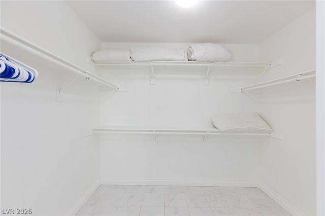 9896 Masked Duck Avenue, Las Vegas, NV 89117