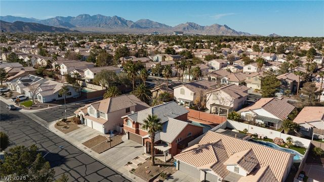 9896 Masked Duck Avenue, Las Vegas, NV 89117
