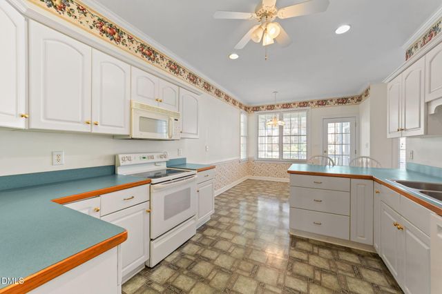 133 Torrey Pines Drive, Clayton, NC 27527