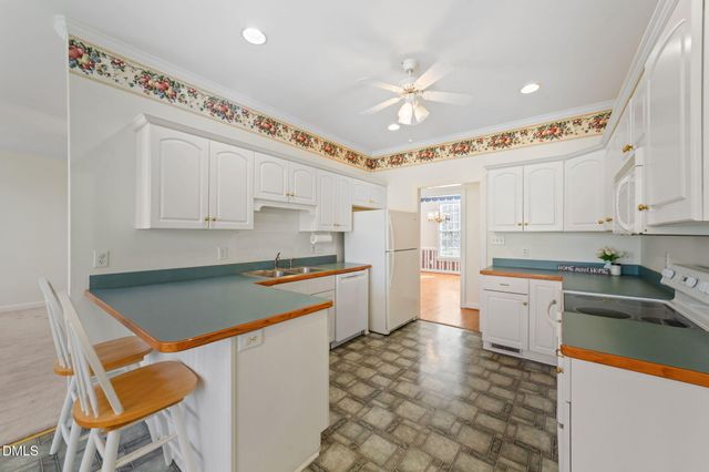 133 Torrey Pines Drive, Clayton, NC 27527