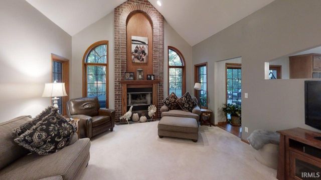 114 Chaudoin Drive, Angola, IN 46703