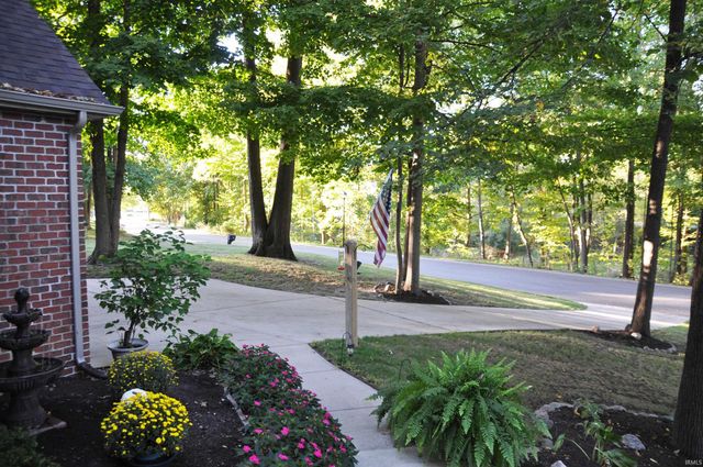 114 Chaudoin Drive, Angola, IN 46703