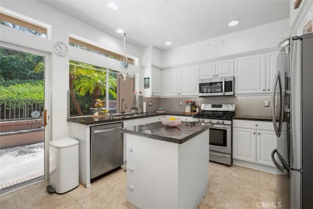 2 Paseo Del Sol, Rancho Santa Margarita, CA 92688