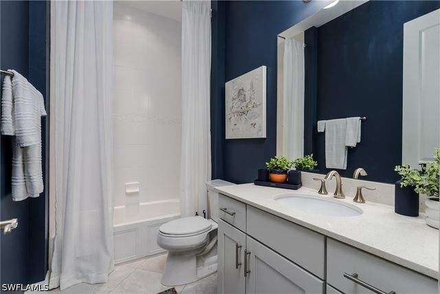 4664 Abaca CIR, Naples, FL 34119