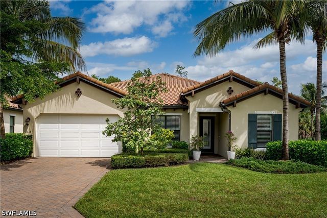 4664 Abaca CIR, Naples, FL 34119