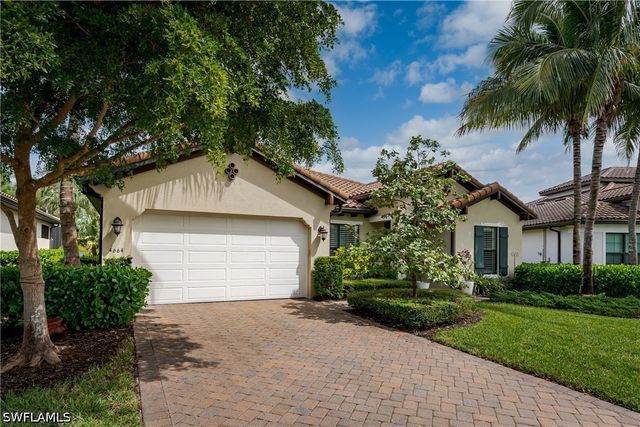 4664 Abaca CIR, Naples, FL 34119