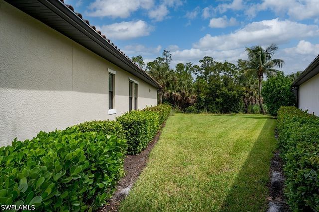 4664 Abaca CIR, Naples, FL 34119