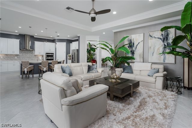 4664 Abaca CIR, Naples, FL 34119