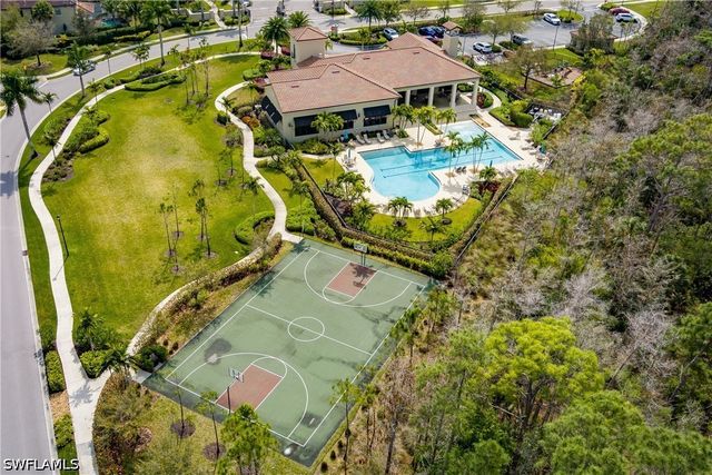 4664 Abaca CIR, Naples, FL 34119