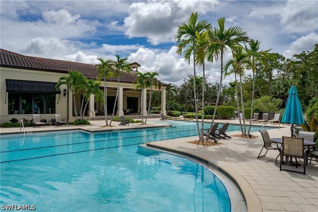 4664 Abaca CIR, Naples, FL 34119