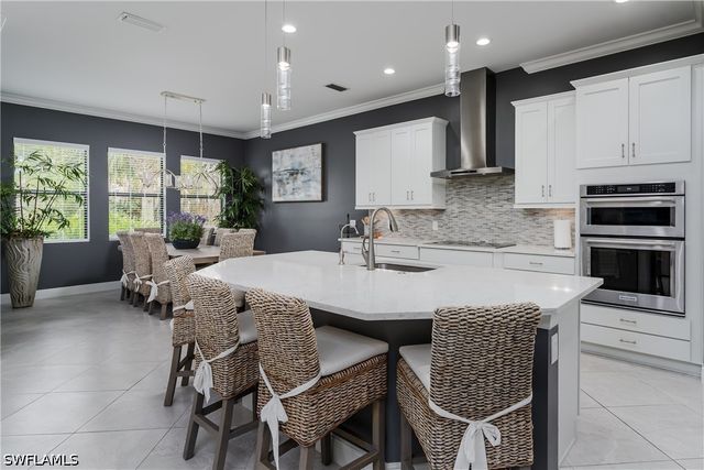 4664 Abaca CIR, Naples, FL 34119