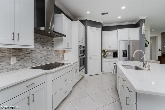 4664 Abaca CIR, Naples, FL 34119