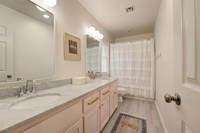 600 Heatherstone Road, Edmond, OK 73034