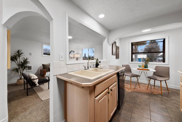 12824 E 6th Ave, Spokane Valley, WA 99216