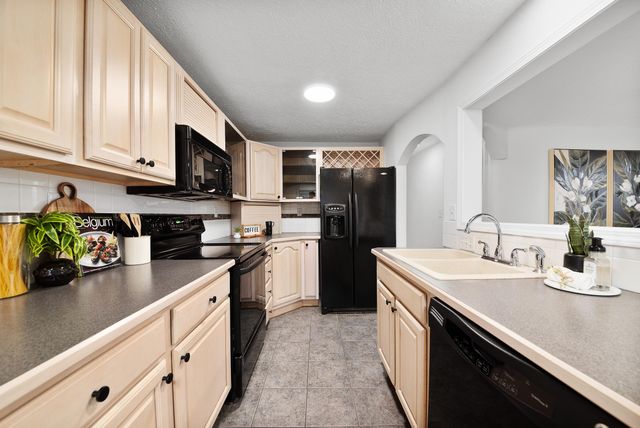 12824 E 6th Ave, Spokane Valley, WA 99216