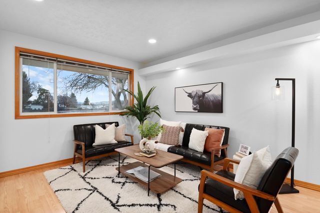 12824 E 6th Ave, Spokane Valley, WA 99216