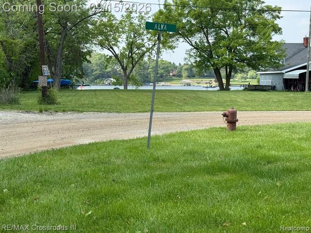 43373 Alva Drive, Belleville, MI 48111