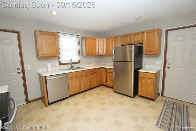 43373 Alva Drive, Belleville, MI 48111