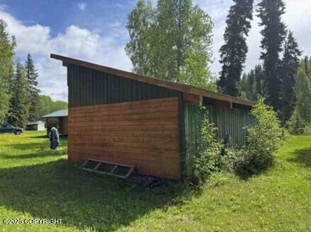 Mi 44.5 McCarthy Road, Chitina, AK 99588