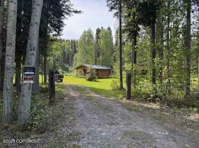 Mi 44.5 McCarthy Road, Chitina, AK 99588