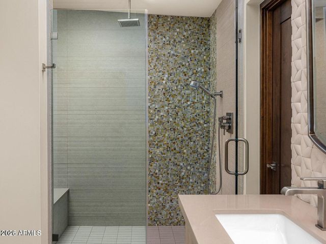 6331 E Hummingbird Lane, Paradise Valley, AZ 85253