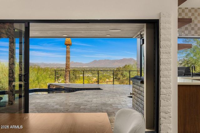 6331 E Hummingbird Lane, Paradise Valley, AZ 85253