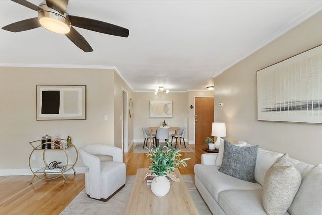 245 Lafayette St 3G, Salem, MA 01970