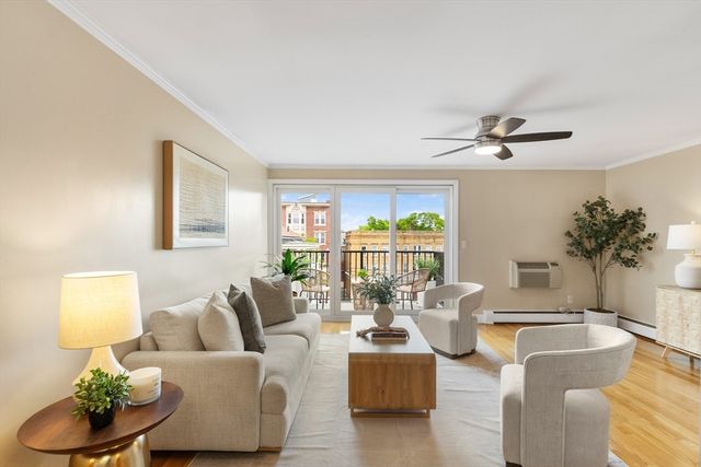 245 Lafayette St 3G, Salem, MA 01970