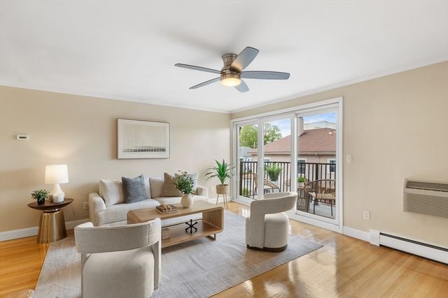 245 Lafayette St 3G, Salem, MA 01970
