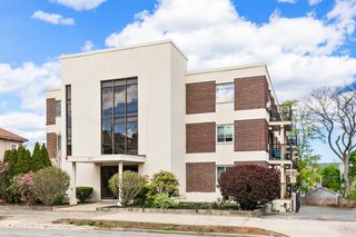245 Lafayette St 3G, Salem, MA 01970