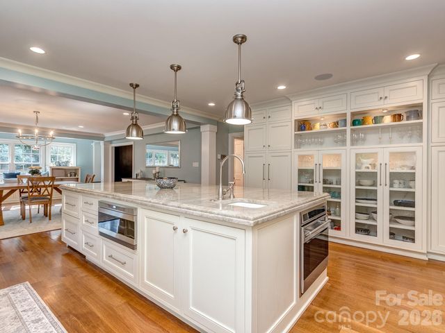 5307 Mirabell Road, Charlotte, NC 28226