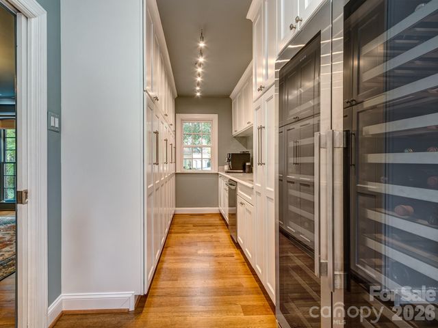 5307 Mirabell Road, Charlotte, NC 28226