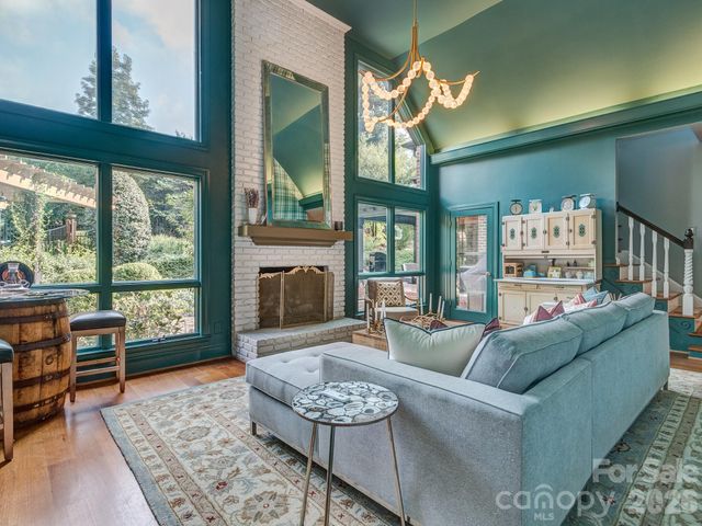 5307 Mirabell Road, Charlotte, NC 28226