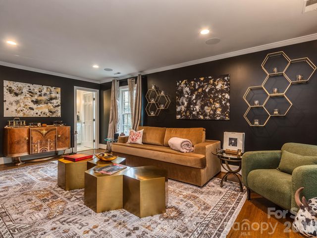 5307 Mirabell Road, Charlotte, NC 28226