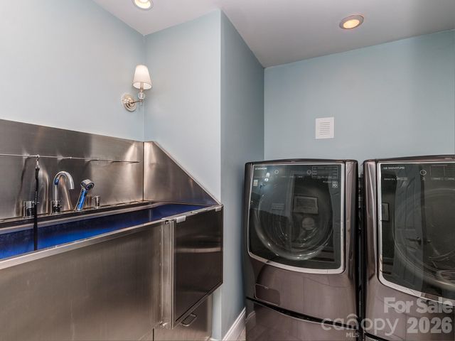 5307 Mirabell Road, Charlotte, NC 28226