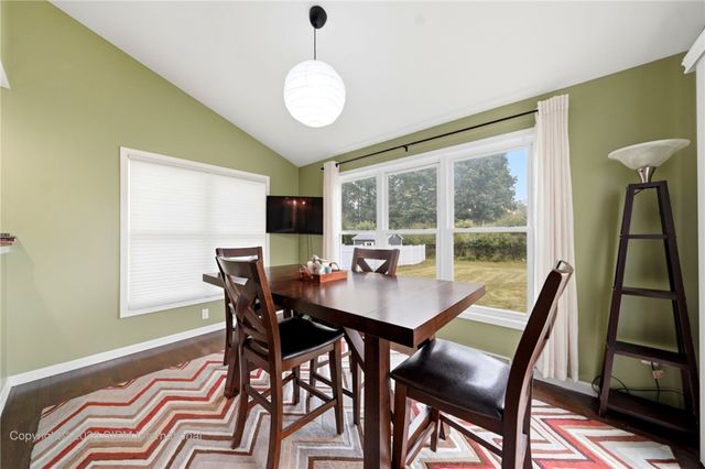 39 Chancellor Lane, West Seneca, NY 14224