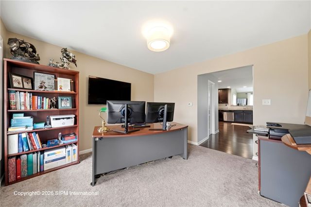39 Chancellor Lane, West Seneca, NY 14224