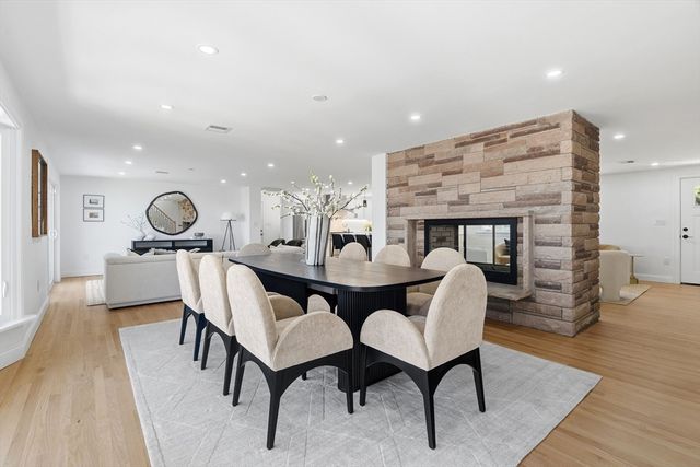 171 Shaw Rd, Brookline, MA 02467