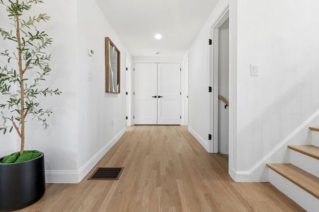 171 Shaw Rd, Brookline, MA 02467