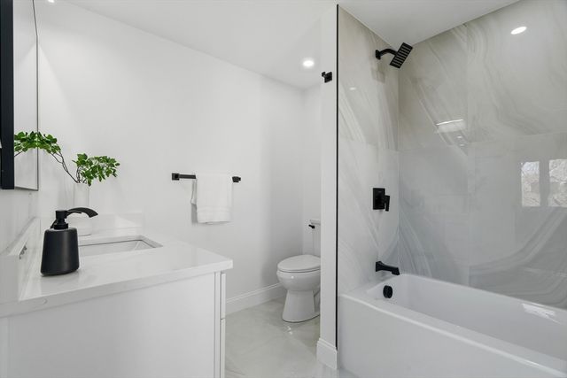 171 Shaw Rd, Brookline, MA 02467