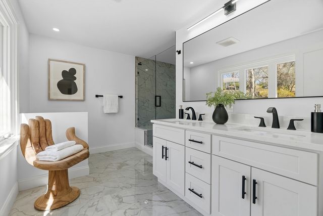 171 Shaw Rd, Brookline, MA 02467