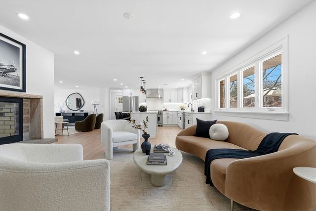 171 Shaw Rd, Brookline, MA 02467