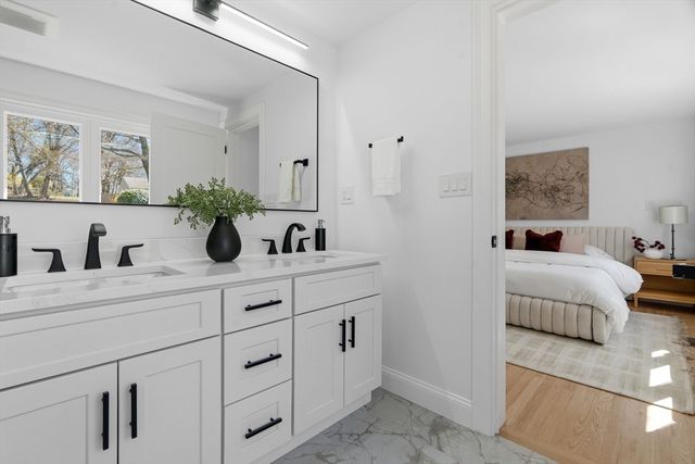 171 Shaw Rd, Brookline, MA 02467