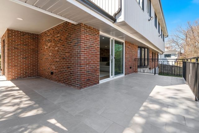 171 Shaw Rd, Brookline, MA 02467