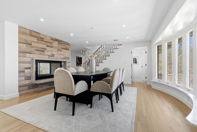 171 Shaw Rd, Brookline, MA 02467