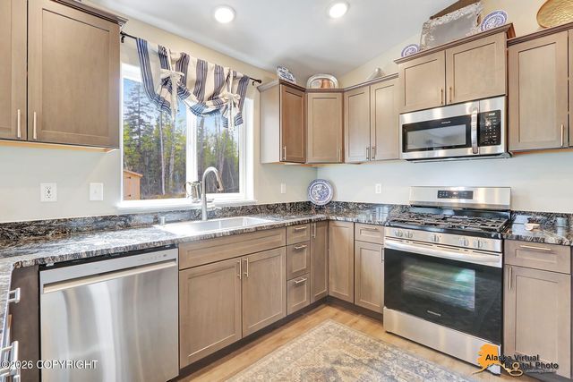 8760 W Dreamy Drive, Wasilla, AK 99623