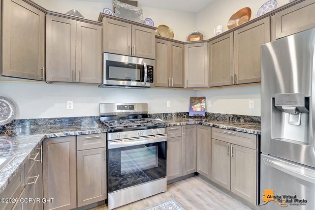 8760 W Dreamy Drive, Wasilla, AK 99623