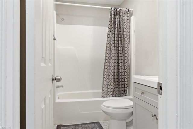 4115 Eastham RD, Virginia Beach, VA 23453